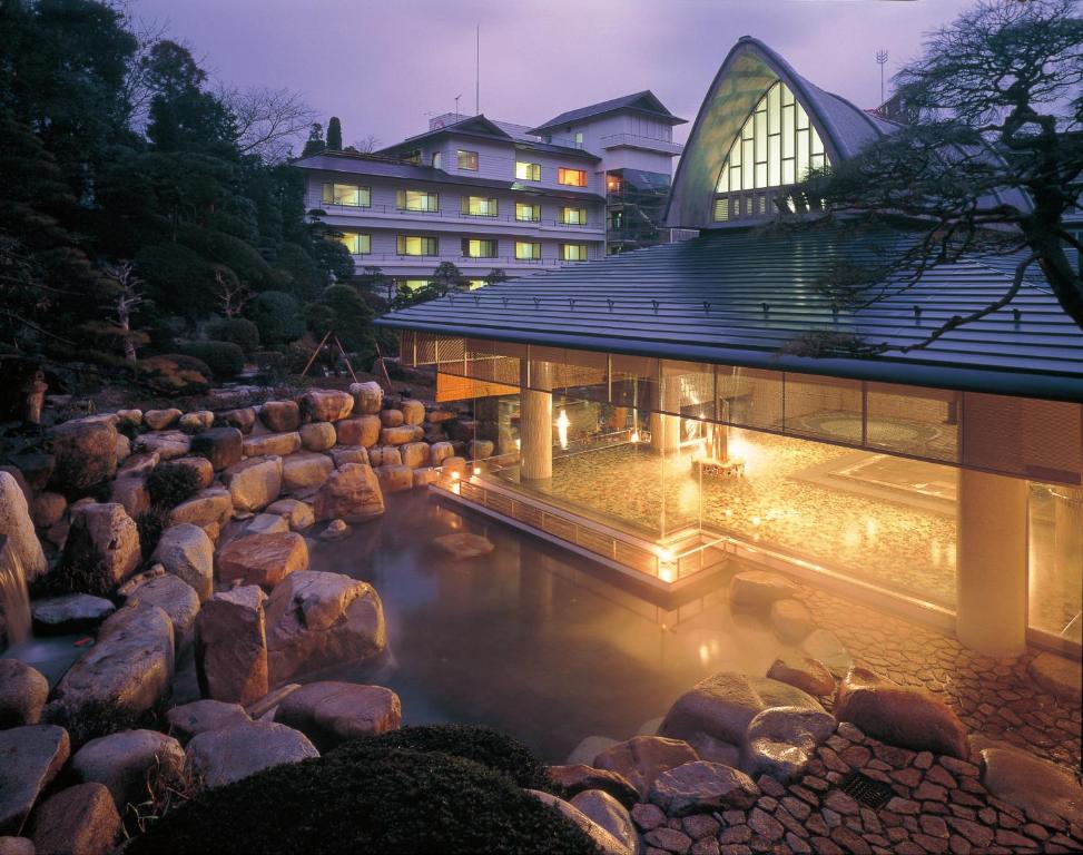 Tamatsukuri Grand Hotel Choseikaku Onsen Exterior