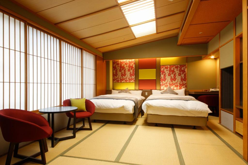 Tamatsukuri Grand Hotel Choseikaku Tatami Room Beds
