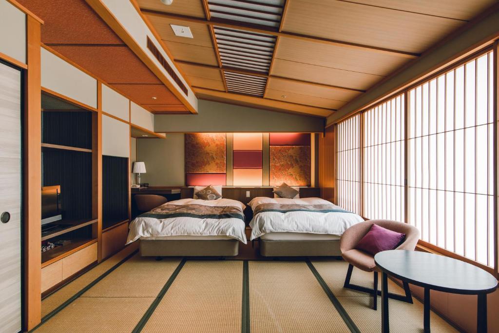 Tamatsukuri Grand Hotel Choseikaku Tatami Room Beds