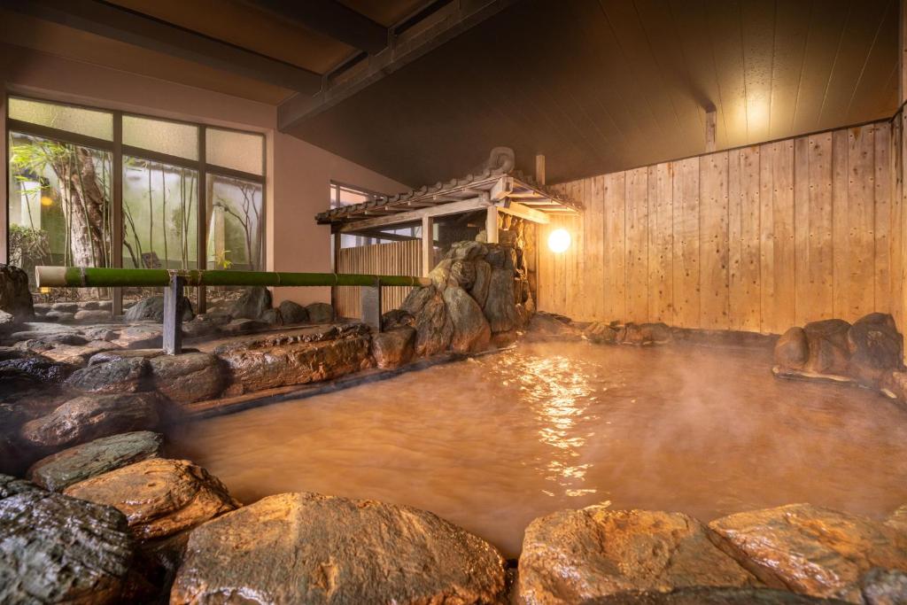 Tocen Goshoboh Onsen Bath