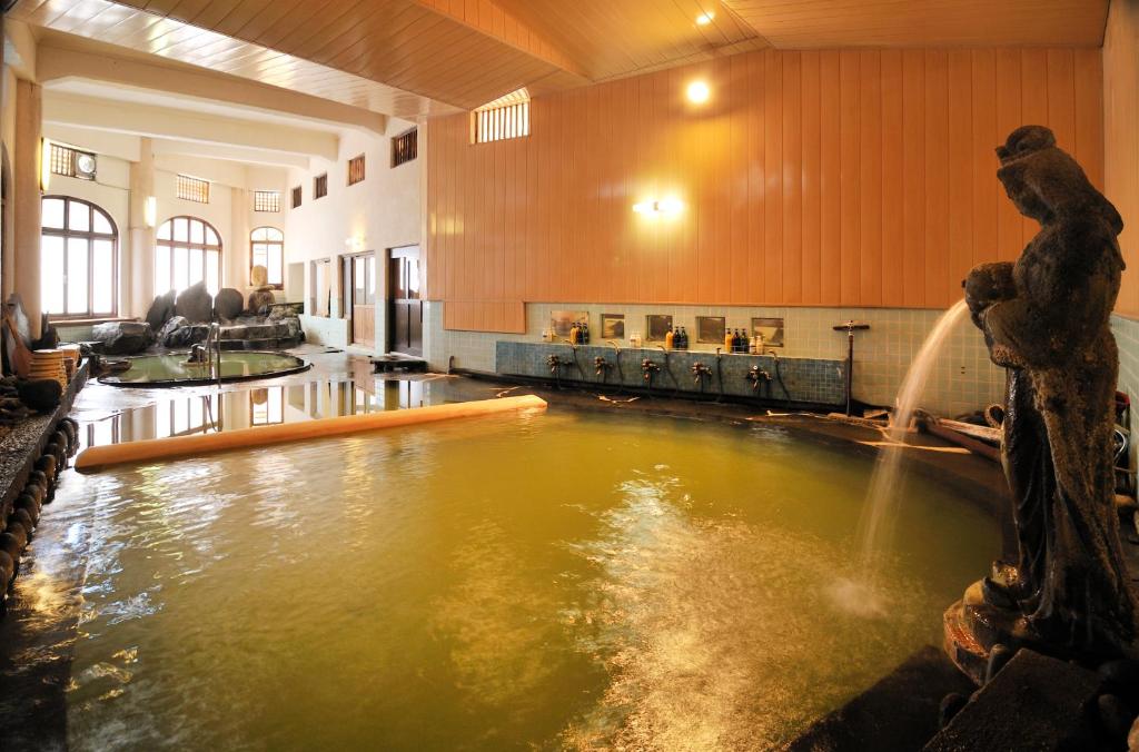 Tokiwaya Onsen Bath