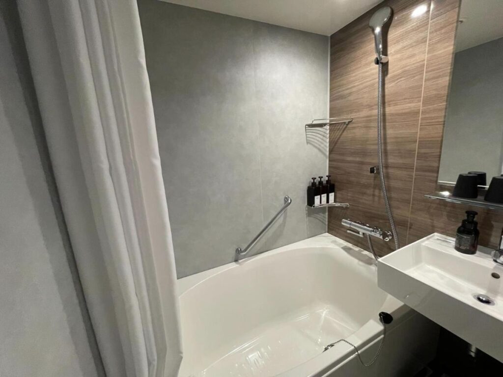 Tower Eleven Hotel Escon Field Hokkaido Bathroom