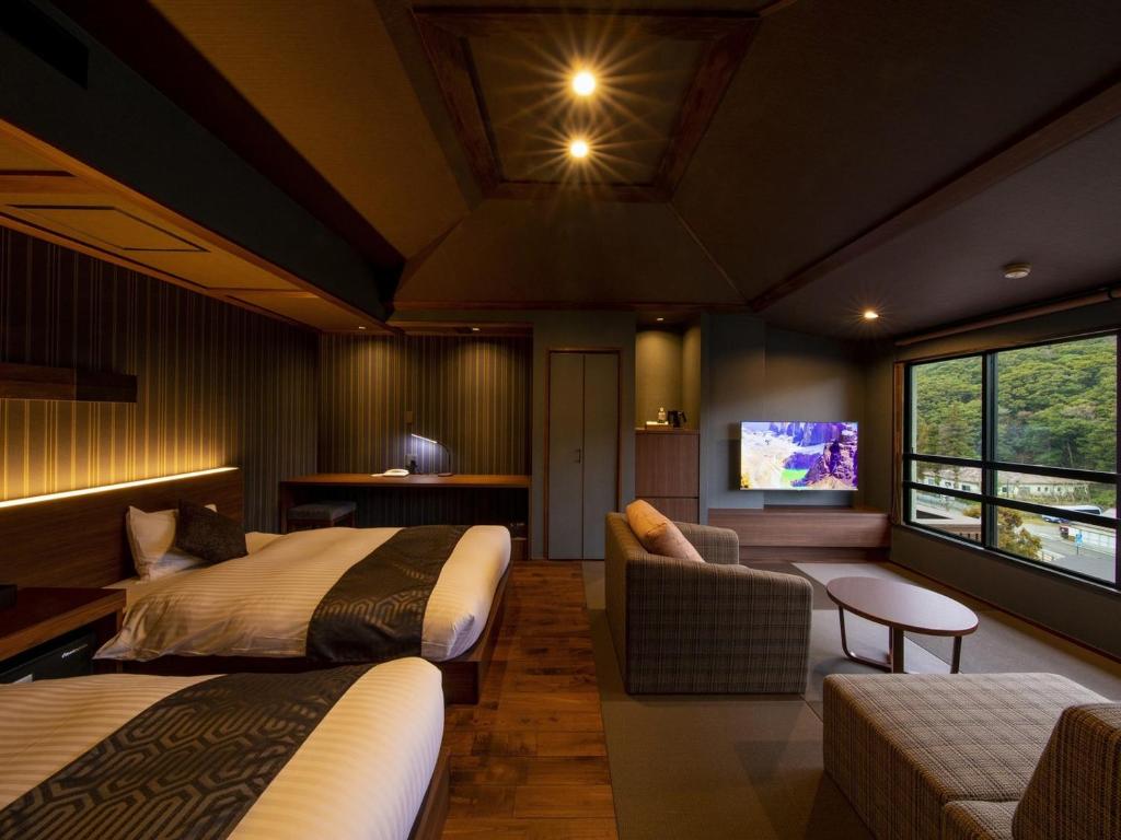 Unzen Fukudaya Yama Terrace Bettei Modern Room Sofa Tv View