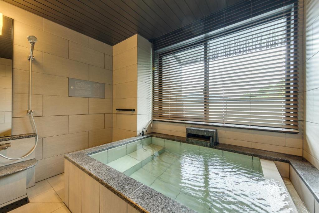 Ureshino Yadoya Onsen Bathroom