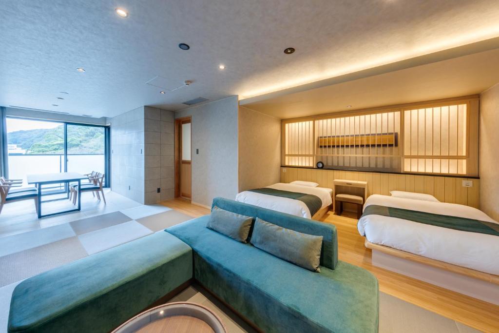 Ureshino Yadoya Room Sofa Beds Balcony View