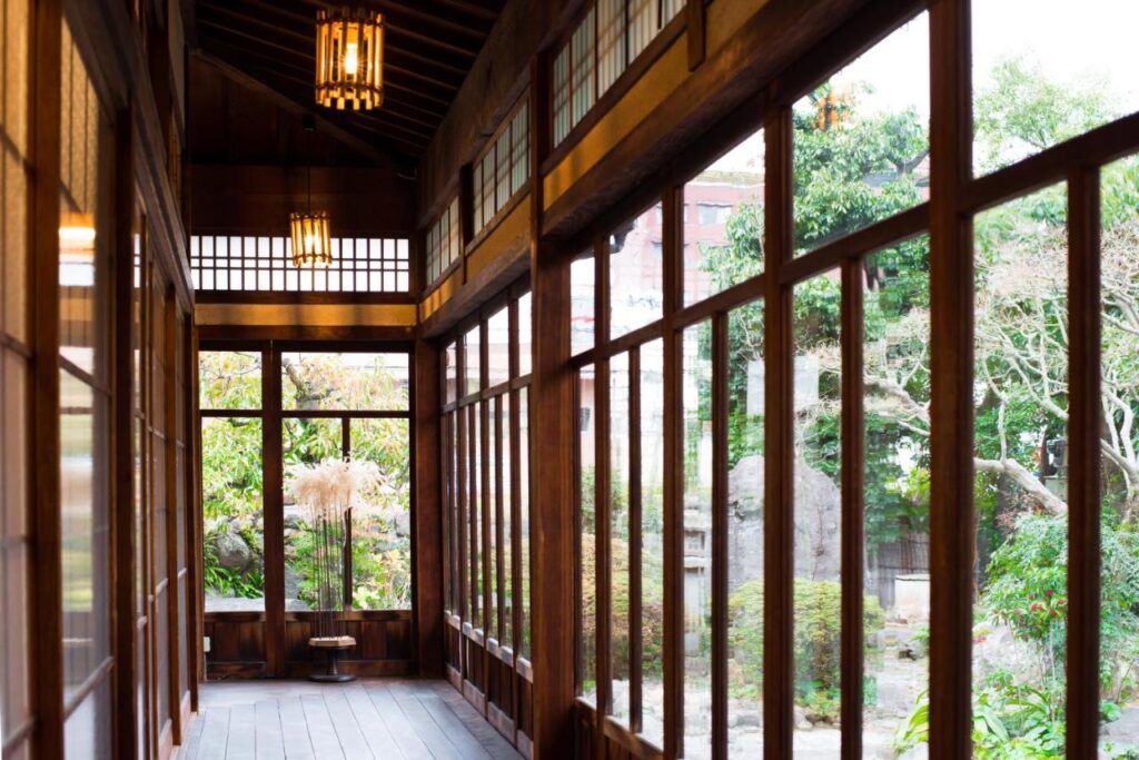 Yamada Bessou Corridor Garden View