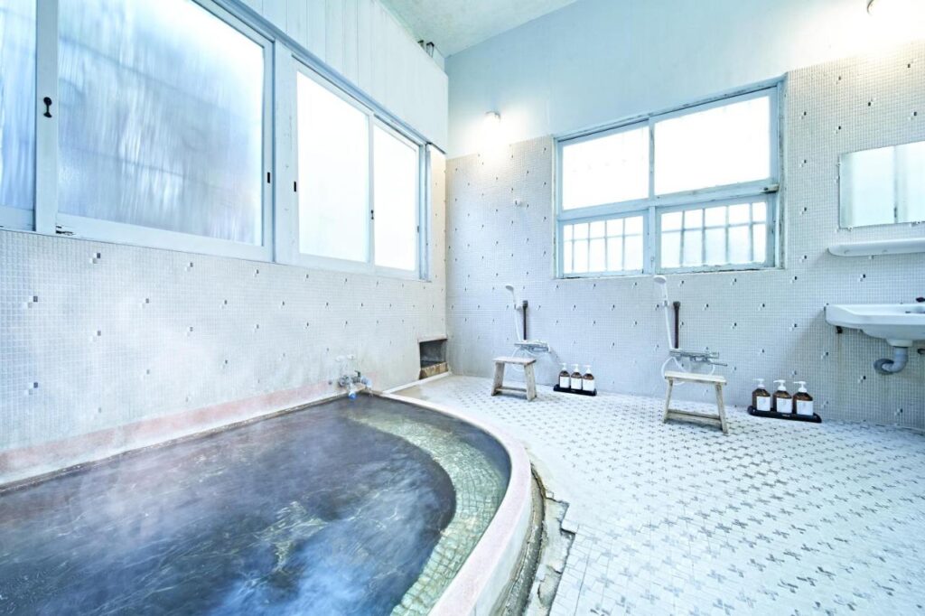 Yamada Bessou Onsen Bathroom