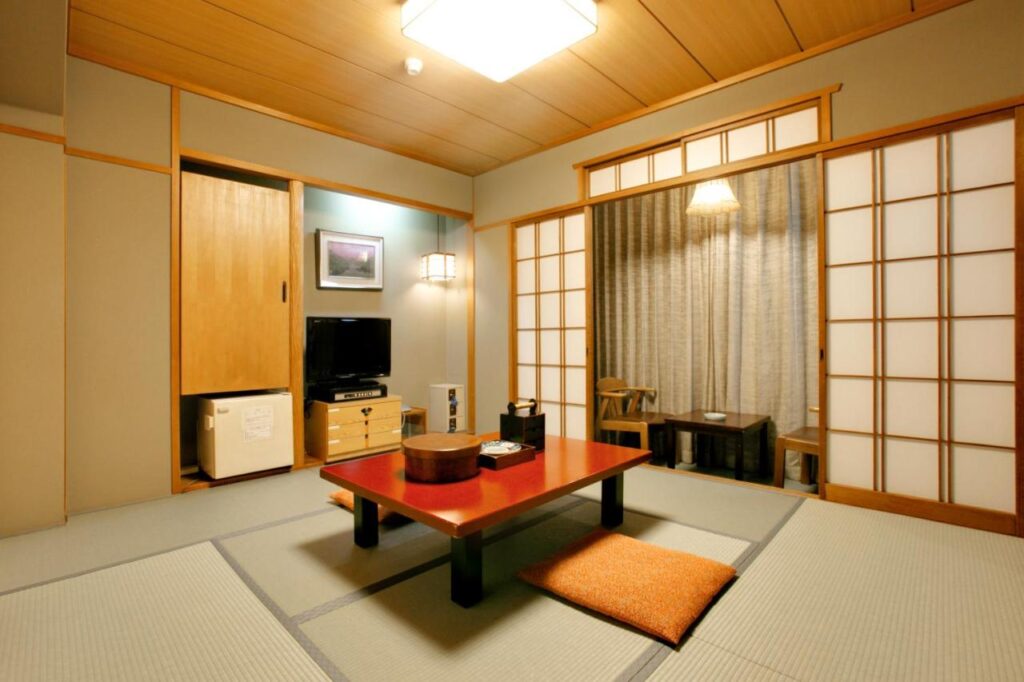 Yamatoya Honten Traditional Tatami Room