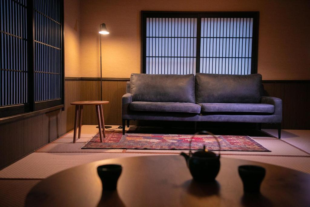 Yasuraginoyado Yufu Tatami Room Sofa Tea