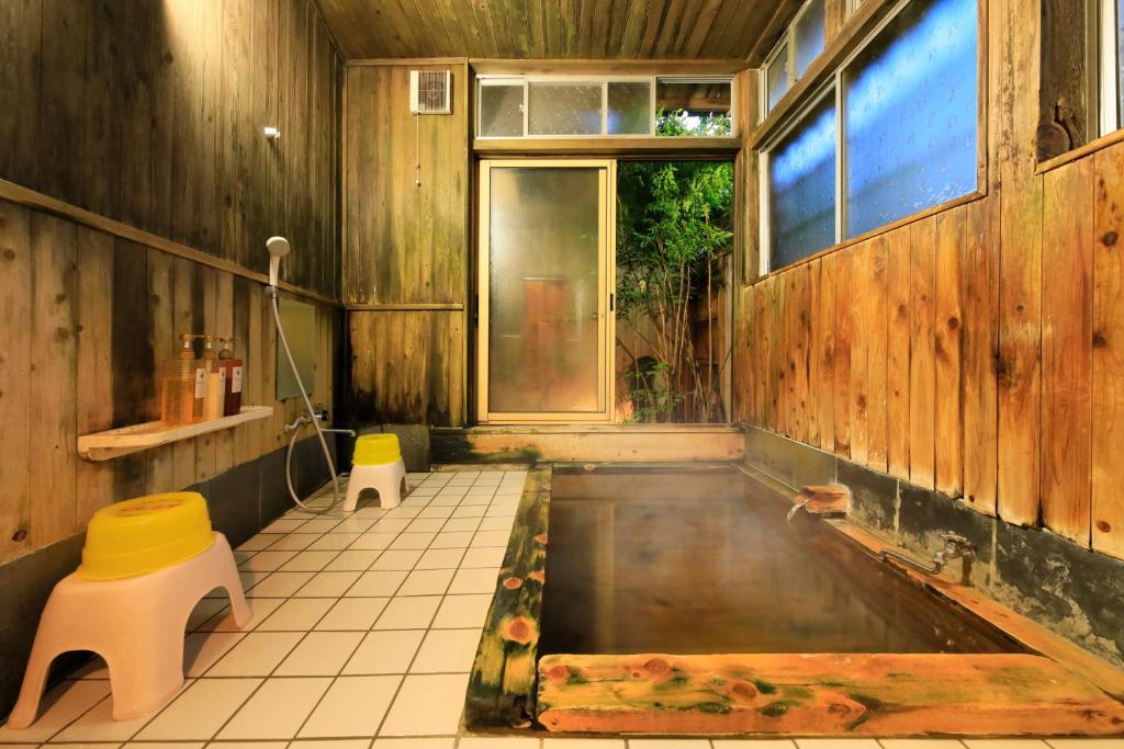 Yudanaka Onsen Seifuso Private Onsen