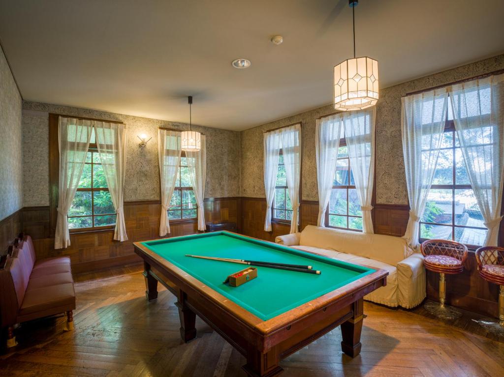 Yunoshimakan Billiard Room