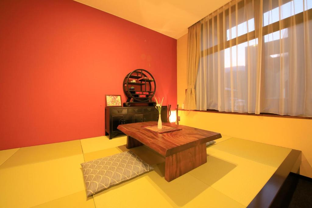 Yutorelo Beppu Traditional Tatami Room