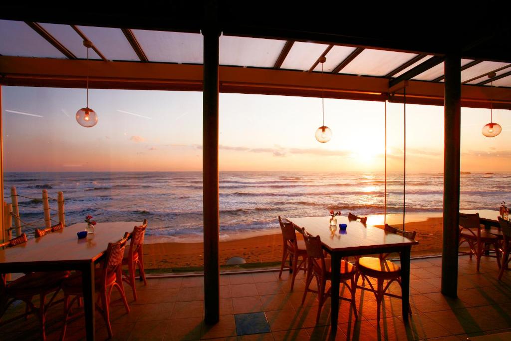 Inubosaki Kanko Hotel Dining Area Sunset View