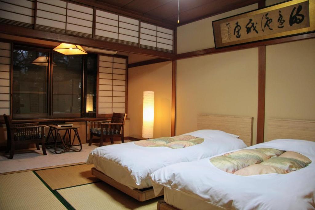 Kawaguchiko Hotel Tatami Room Beds