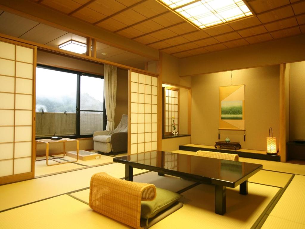 Arima Hot Spring Ryokan Hanamusubi Tatami Room