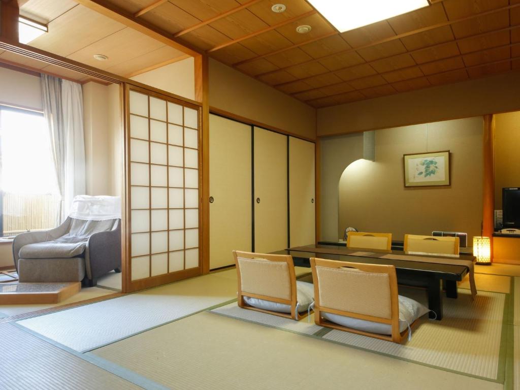 Arima Hot Spring Ryokan Hanamusubi Tatami Room