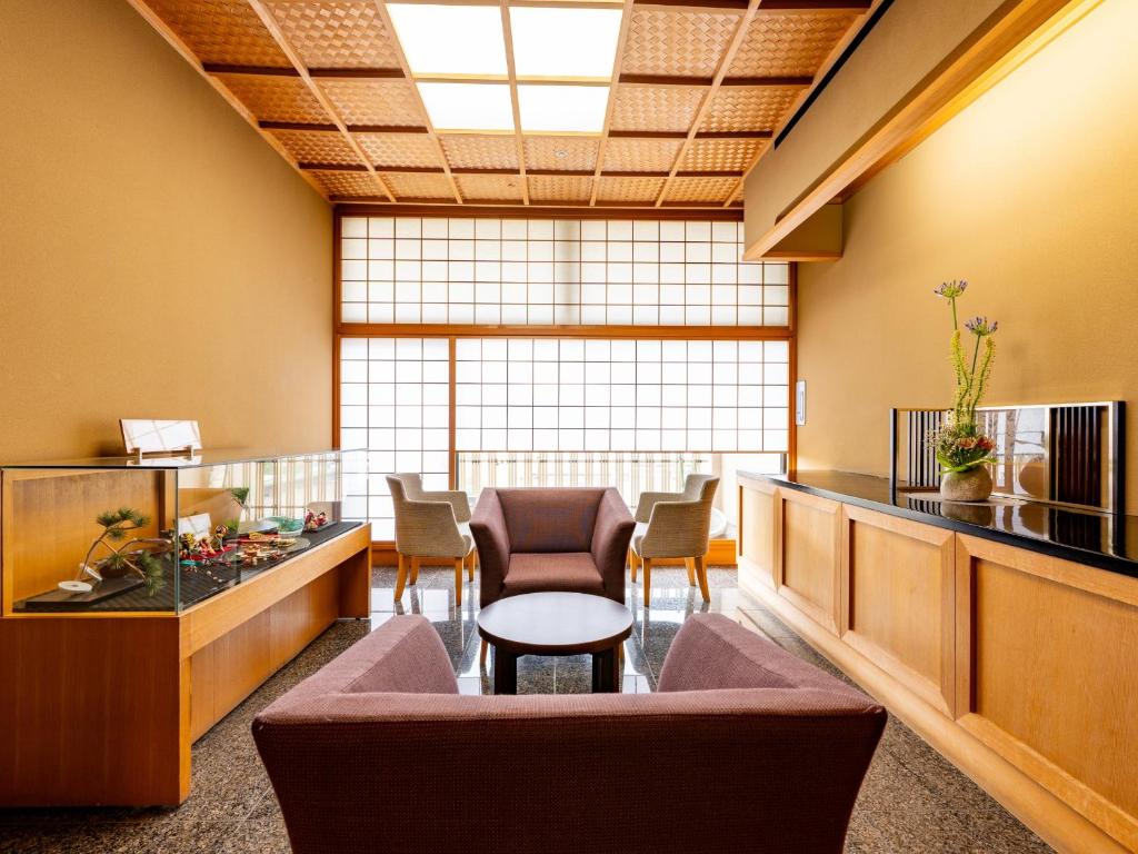 Awara Onsen Matsuya Sensen Lounge Area