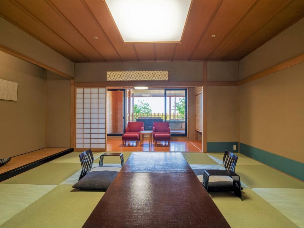Awara Onsen Matsuya Sensen Tatami Room Chairs