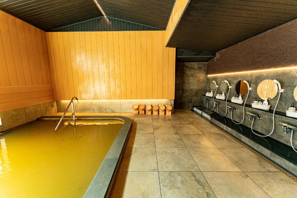 Chigira Jinsentei Onsen Bath