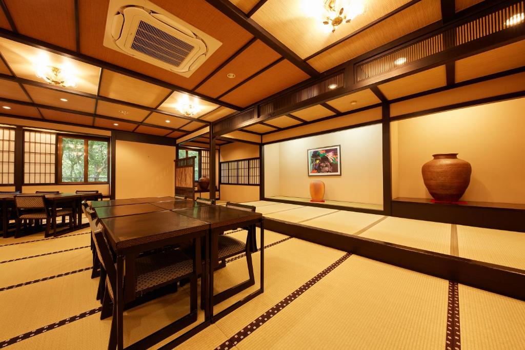 Flower Of Hospitality Nanraku Traditional Room