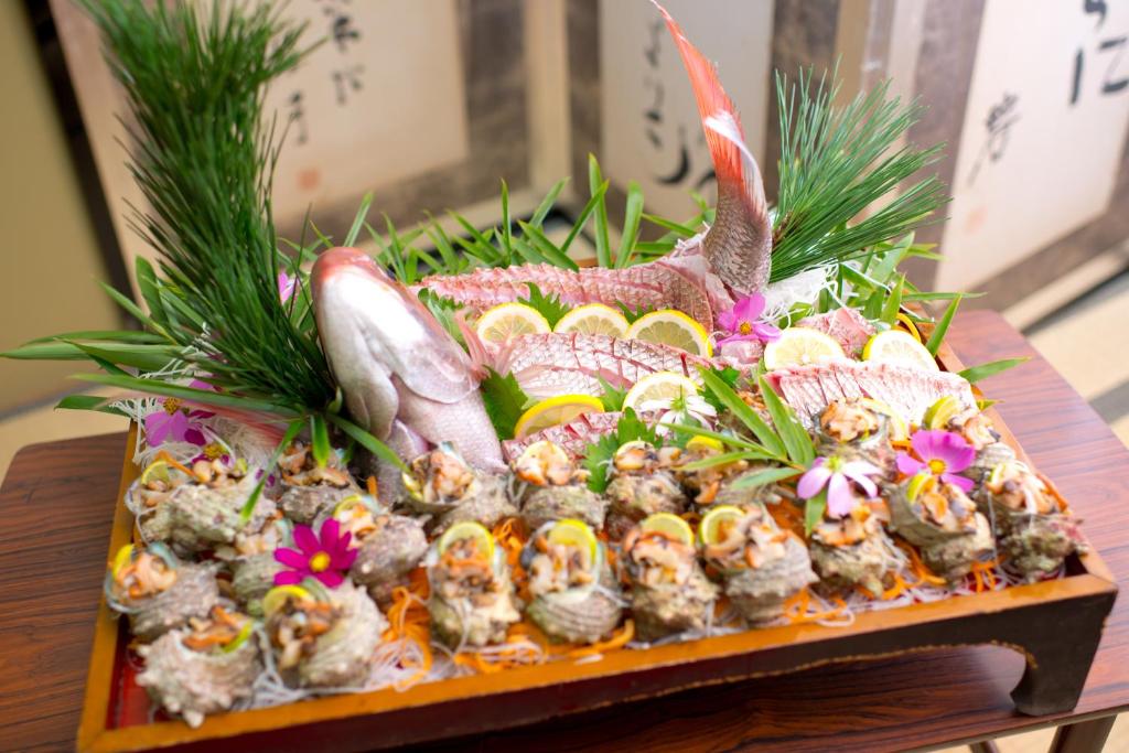 Fukumakan Seafood Platter