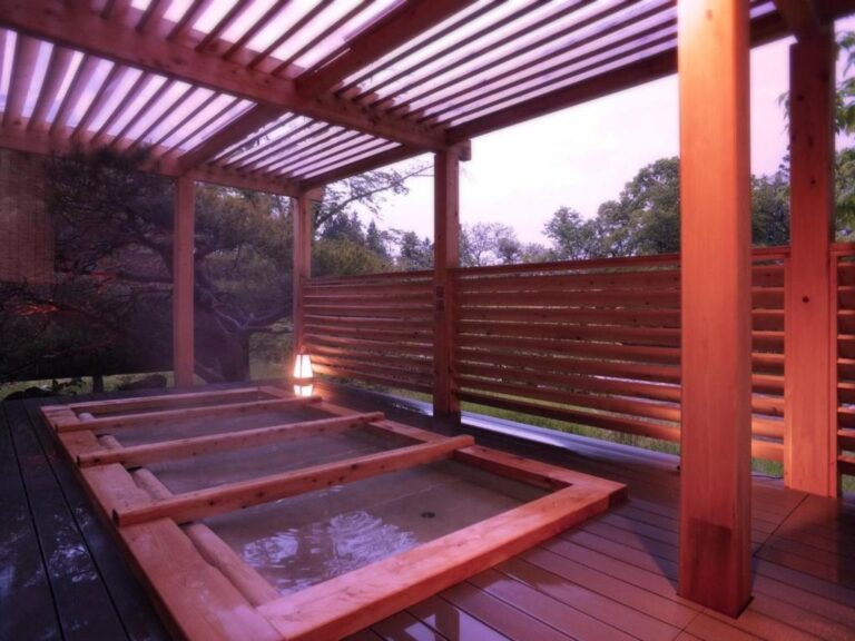 Genbikei Onsen Itsukushien Outdoor Hot Spring