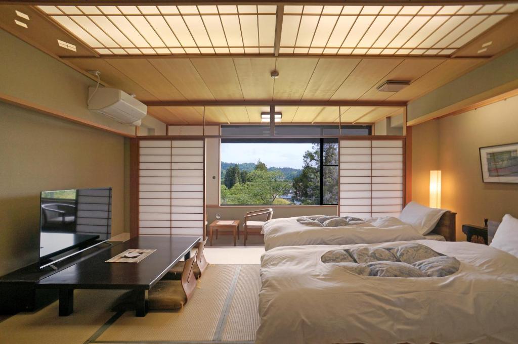 Genbikei Onsen Itsukushien Tatami Room