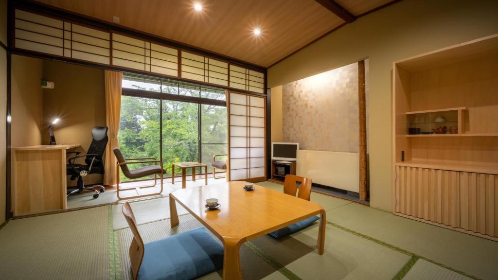 Genbikei Onsen Itsukushien Tatami Room
