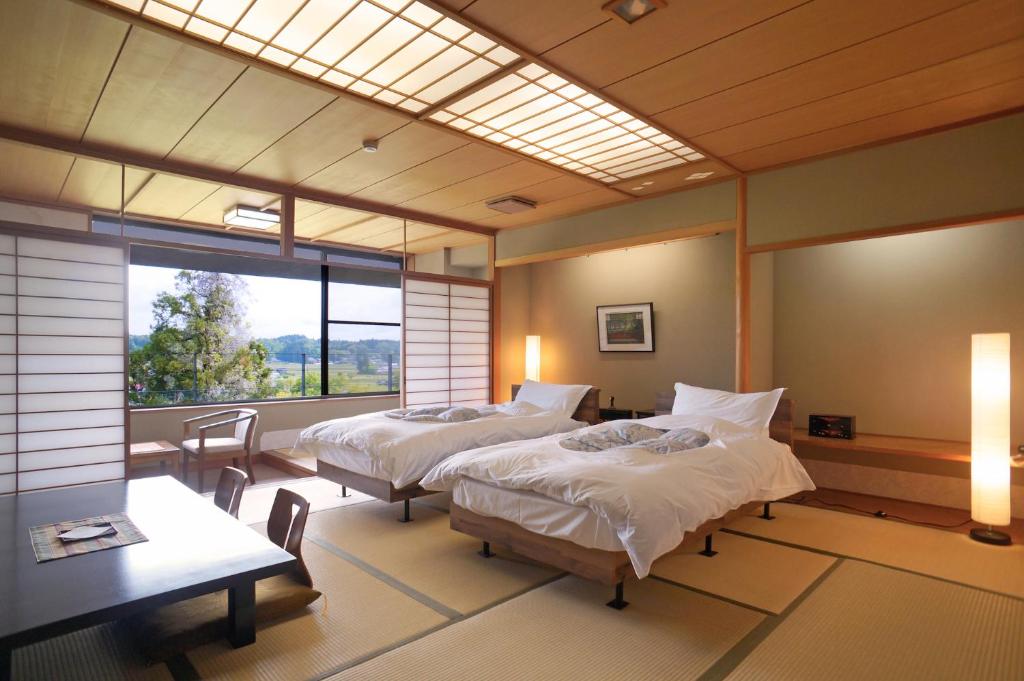 Genbikei Onsen Itsukushien Tatami Room Beds