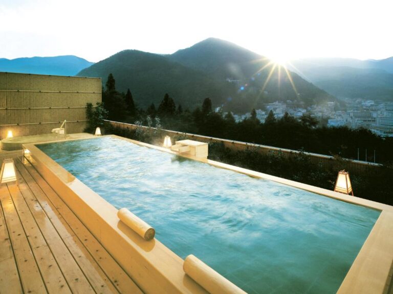 Gero Onsen Hotel Kusakabe Armeria Outdoor Onsen