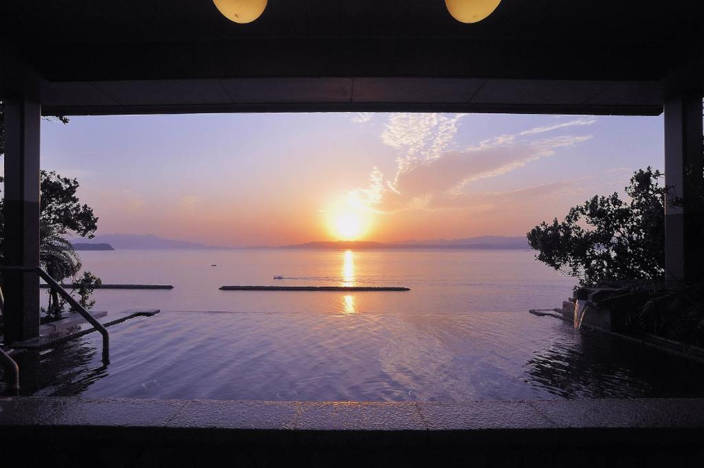 Ginsho Onsen Sunset