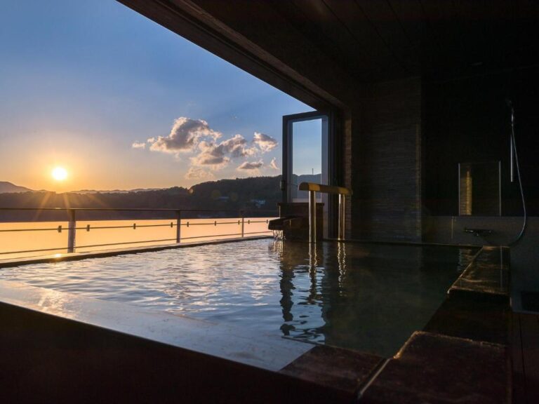 Ginsuiso Inn Inatori Onsen Sunset View
