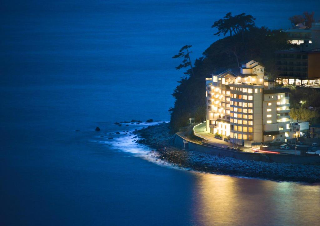 Hama No Yu Coastal Night View