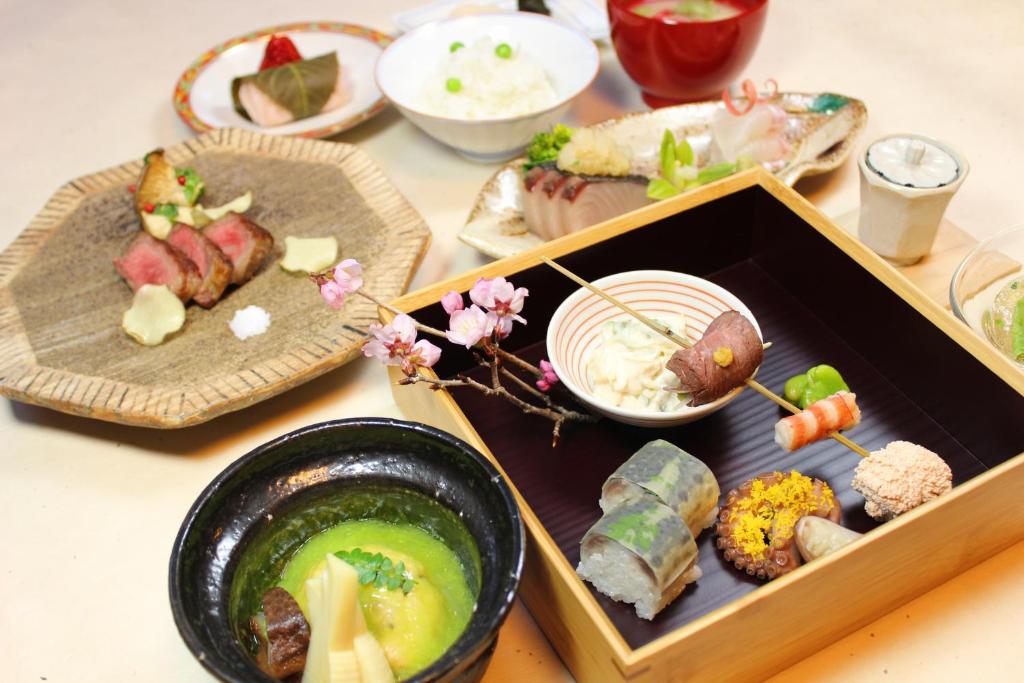 Hanafubuki Kaiseki Meal