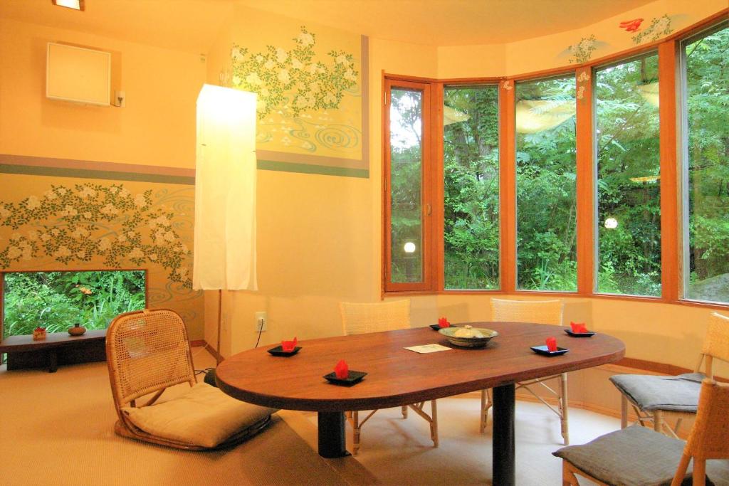 Hanafubuki Traditional Dining Room