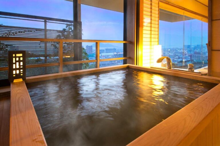 Hanajukai Onsen Bath