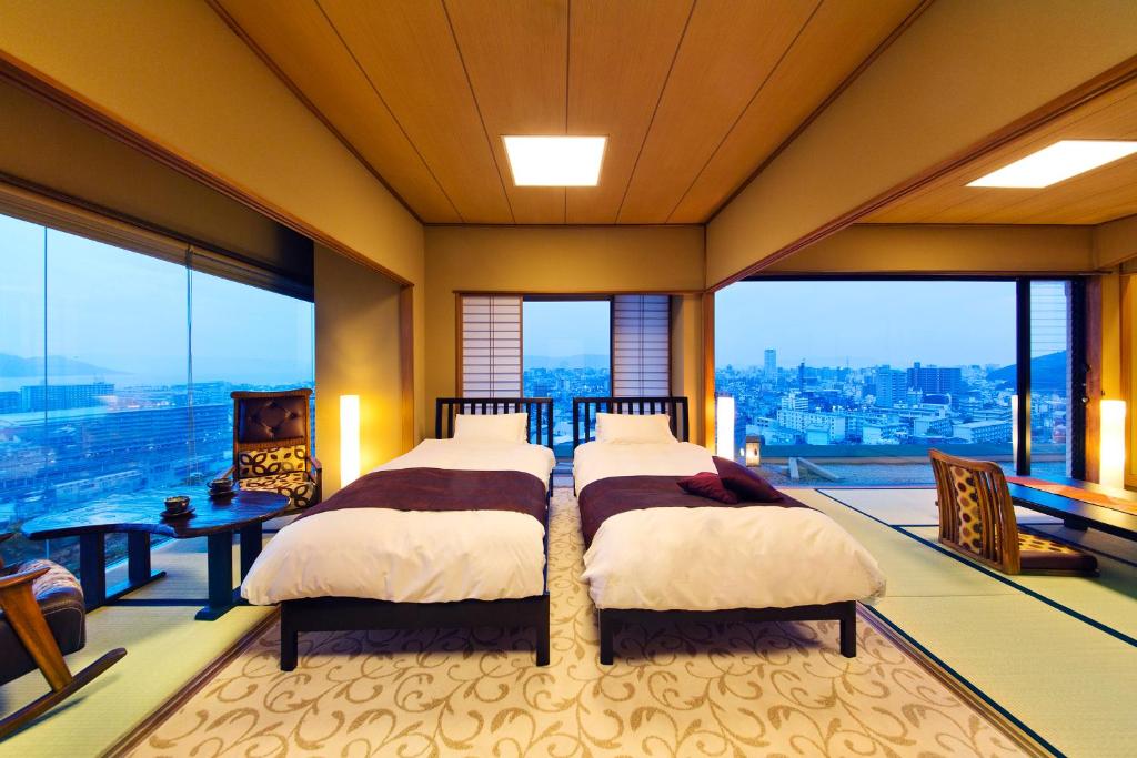 Hanajukai Tatami Room City View