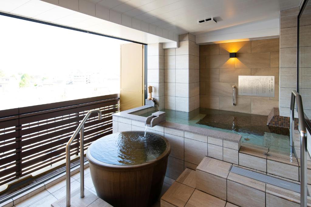 Hanayagi No Sho Keizan Onsen Bath