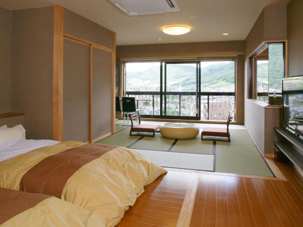 Hanayagi No Sho Keizan Tatami Room View