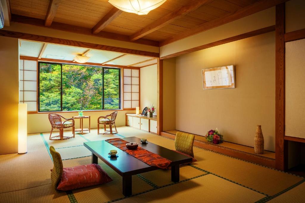 Harataki Tatami Room Chairs Window