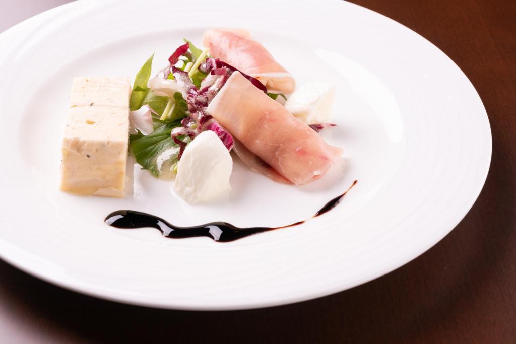Hashidate Bay Hotel Gourmet Dish