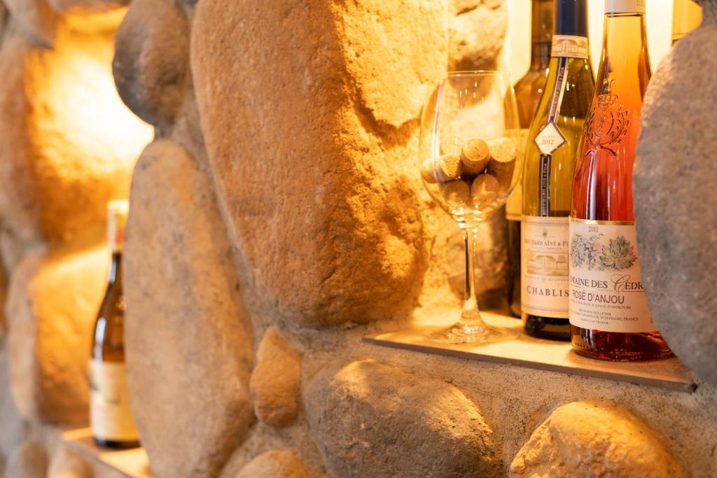Hashidatebayhotel Winebottlesinstonewall