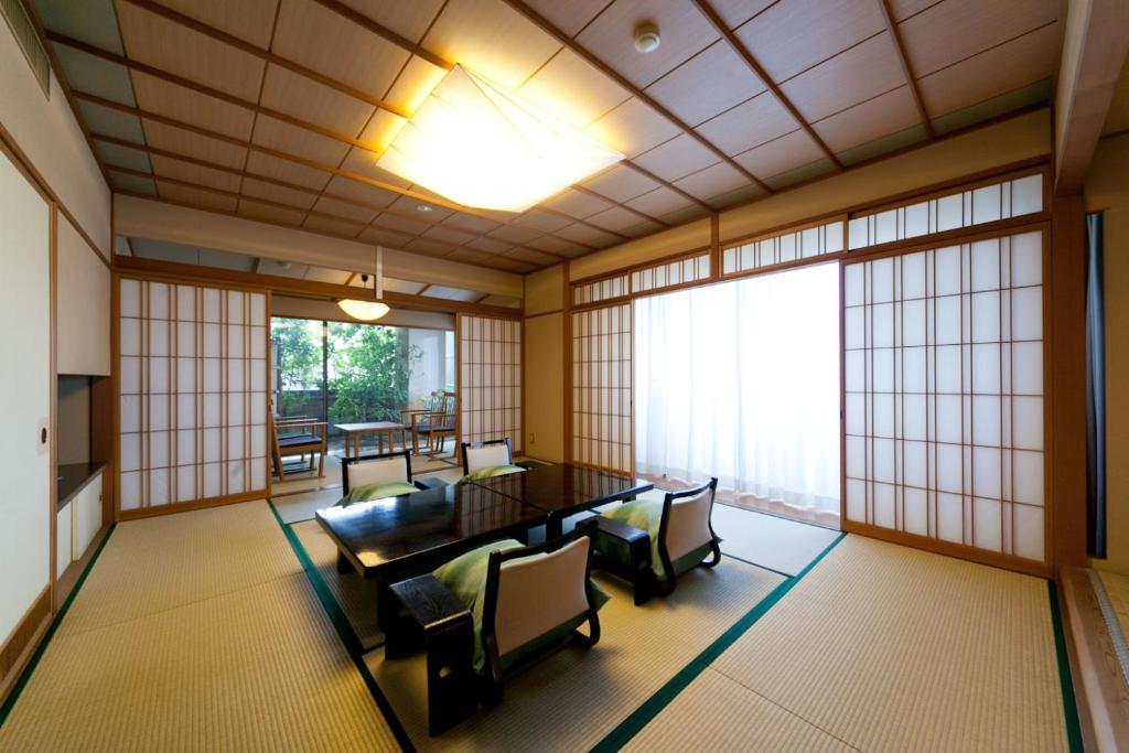 Hatori Tatami Room And Shoji
