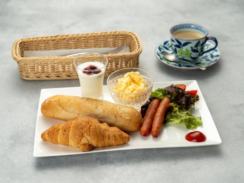 Hatoya Zuihokaku Kyoto Onsen Breakfast Set