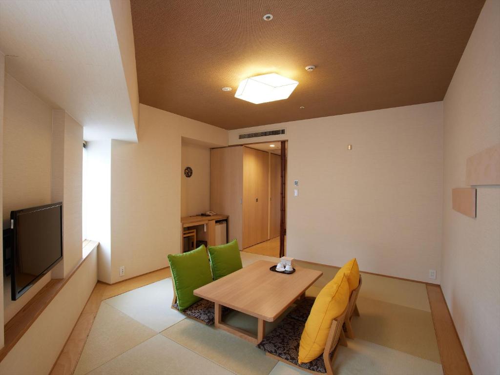 Hatoya Zuihokaku Kyoto Onsen Tatami Room