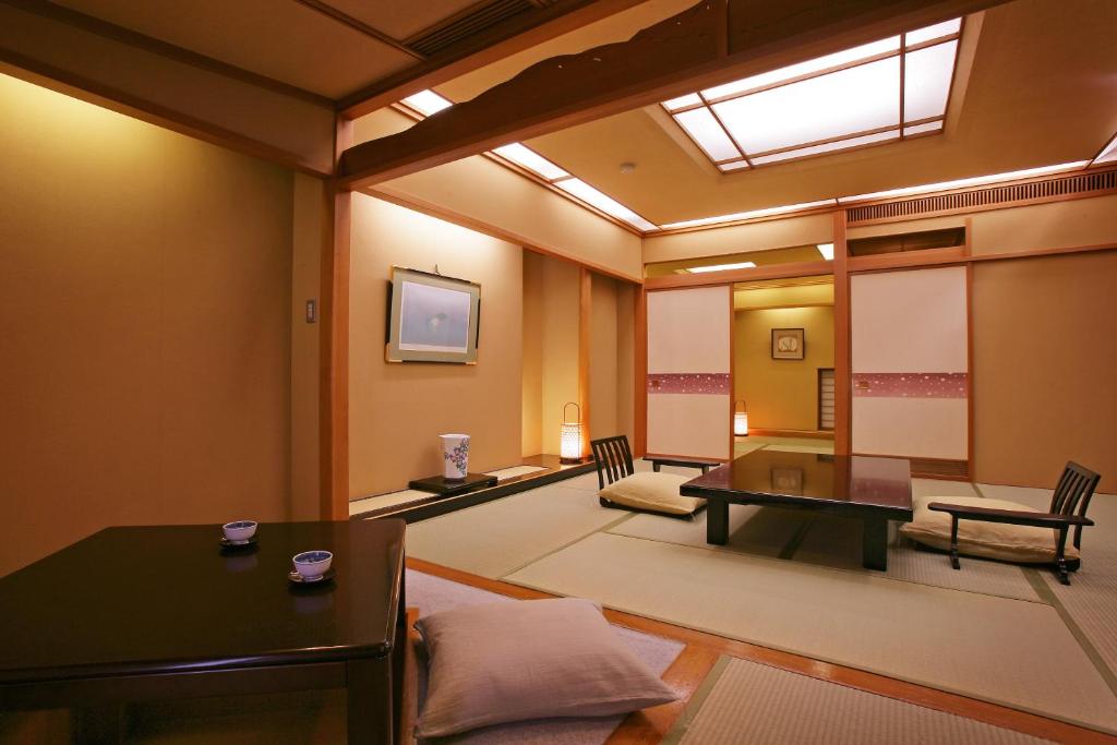 Hayamakan Traditional Tatami Room