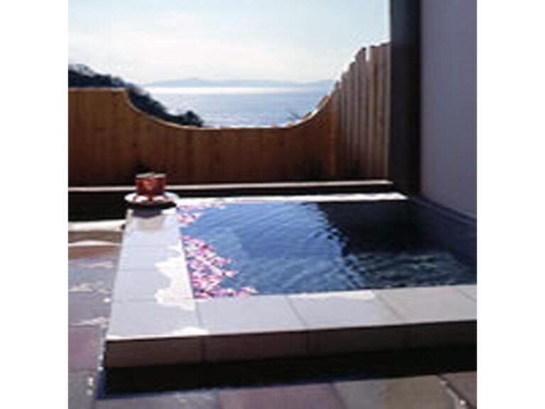 Hazu Outdoor Onsen