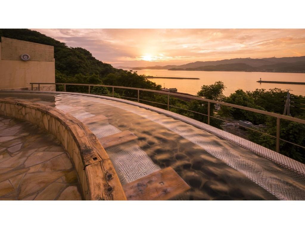Hazu Rooftop Onsen View