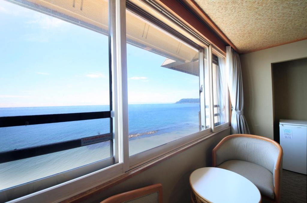 Heiseikan Shiosaitei Ocean View Window