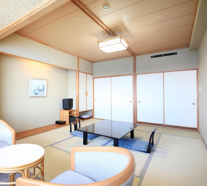 Heiseikan Shiosaitei Tatami Room Interior